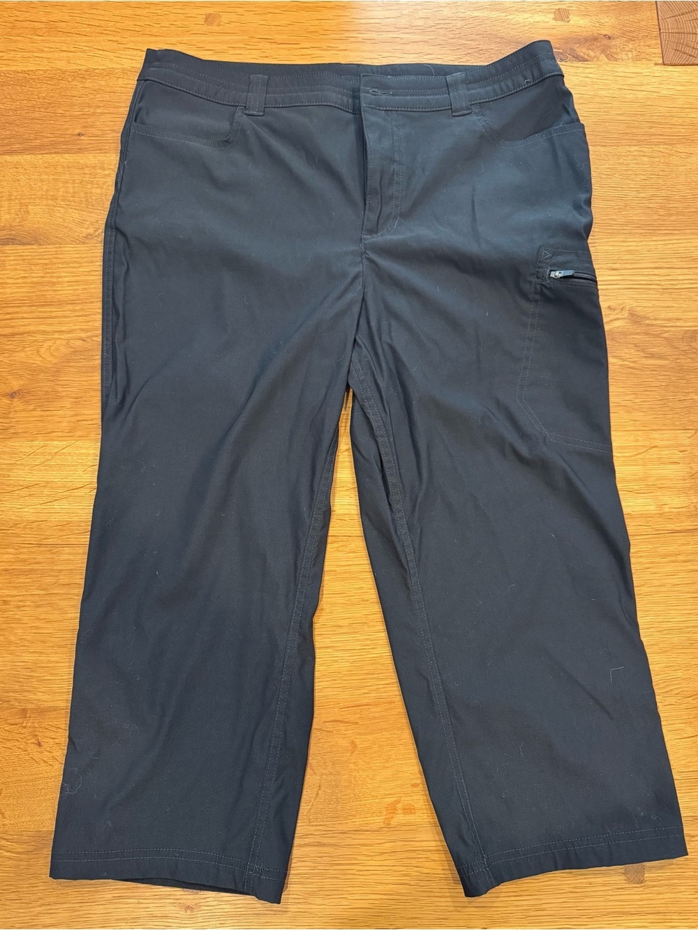 Eddie Bauer Tech Capri Womens 12 Black Water Repellent Hiking Zip Pocket